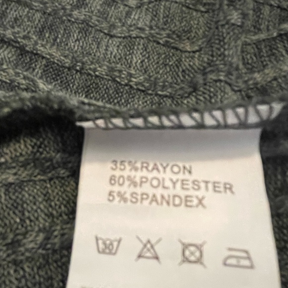 Simple Fun Tunic Sweater Size L - Picture 4 of 5